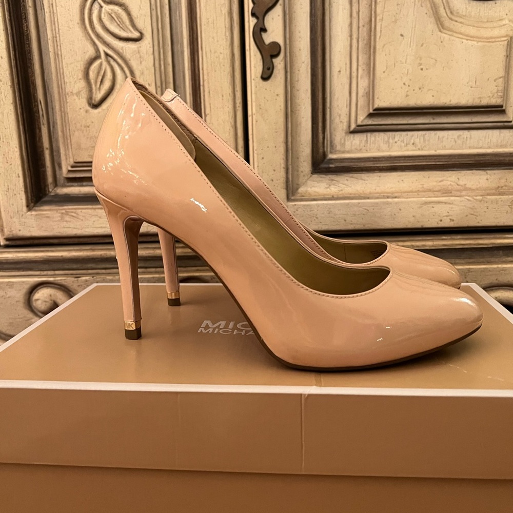 Michael Kors Ashby Flex Pump Patent soft Pink SIZE 6